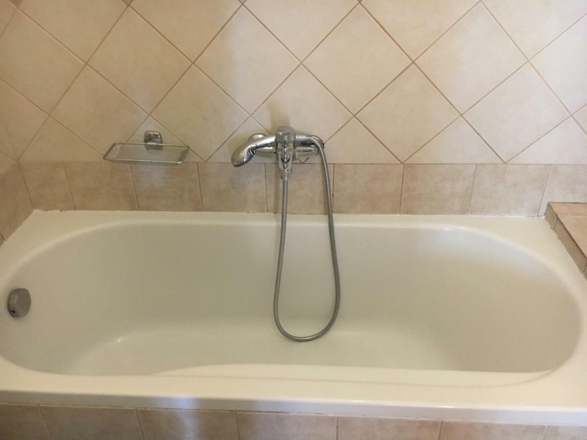 קסאמיל Guesthouse Aleks מראה חיצוני תמונה
